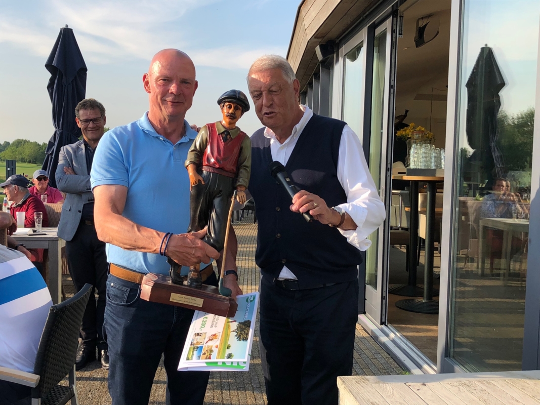 Henk Venus verdedigt de trofee volgend jaar
